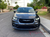 Used 2023 Chrysler Pacifica Touring-L image 2