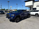 Used 2022 Toyota Tacoma TRD Off-Road image 2
