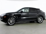 New 2025 Porsche Cayenne Coupe image 2