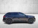 Certified 2023 Volkswagen Atlas SEL R-Line image 4