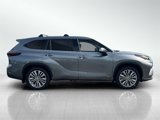 New 2025 Toyota Highlander Platinum image 5
