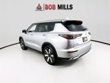 New 2025 Mitsubishi Outlander SE image 5