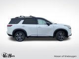 New 2025 Nissan Pathfinder Platinum image 2