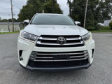 Used 2018 Toyota Highlander AWD V6 image 4