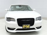 Used 2023 Chrysler 300 Touring L image 2