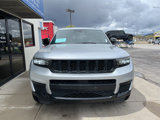Used 2023 Jeep Grand Cherokee L Laredo image 3