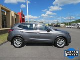 Used 2022 Nissan Rogue Sport SV image 2