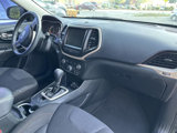 Used 2015 Jeep Cherokee Latitude image 5