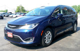 Used 2020 Chrysler Pacifica Touring-L image 6