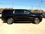 Used 2022 Chevrolet Suburban LT w/ Luxury Package image 5