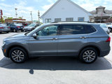 Used 2019 Volkswagen Tiguan SE w/ Panoramic Sunroof Package image 2