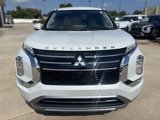 New 2025 Mitsubishi Outlander SE image 2