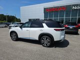 New 2025 Nissan Pathfinder Platinum image 3