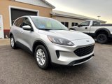 Used 2020 Ford Escape SE image 3
