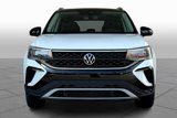 Used 2024 Volkswagen Taos SE image 3