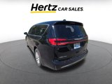 Used 2024 Chrysler Pacifica Touring-L image 3