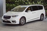Used 2022 Chrysler Pacifica Pinnacle image 3