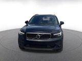 Used 2024 Volvo XC40 B5 Core image 4