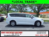 Used 2023 Chrysler Pacifica Touring-L image 2