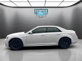 Used 2022 Chrysler 300 Touring image 4