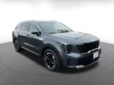 Used 2024 Kia Sorento S image 3