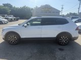 Used 2021 Volkswagen Tiguan SE R-Line image 2