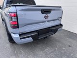Used 2023 Nissan Frontier PRO-4X image 4