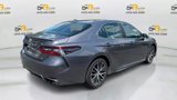 Used 2022 Toyota Camry SE image 5