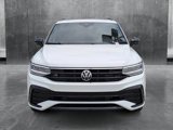 Used 2024 Volkswagen Tiguan SE R-Line image 2