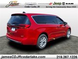 New 2026 Chrysler Pacifica Select image 4