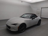 Used 2018 MAZDA MX-5 Miata Club image 2