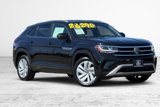 Used 2022 Volkswagen Atlas Cross Sport SE image 2