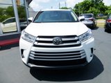 Used 2019 Toyota Highlander XLE image 2