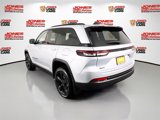 Used 2025 Jeep Grand Cherokee Altitude image 2