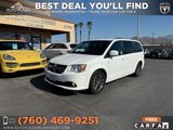 Used 2017 Dodge Grand Caravan SXT image 2