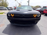 Used 2019 Dodge Challenger SXT image 3