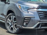 New 2025 Subaru Ascent Limited image 3