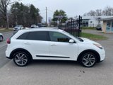 Used 2018 Kia Niro Touring image 6