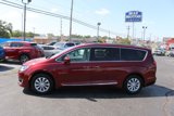 Used 2018 Chrysler Pacifica Touring-L Plus image 5