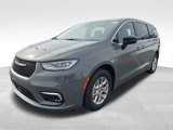 New 2025 Chrysler Pacifica Select image 4