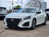 Used 2025 Nissan Altima 2.5 SV image 3
