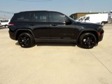 Used 2023 Jeep Grand Cherokee Limited w/ Black Appearance Package image 5