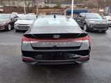 Used 2021 Hyundai Elantra SE image 3
