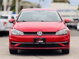 Used 2018 Volkswagen Golf S image 2