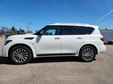 Used 2017 INFINITI QX80 4WD w/ Deluxe Technology Package image 4