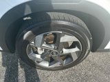 Used 2022 Hyundai Venue SEL image 2