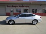 Used 2021 Chevrolet Malibu LT image 2