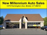 Used 2024 Buick Encore GX Sport Touring image 2