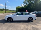 Used 2022 Chevrolet Malibu LT image 2