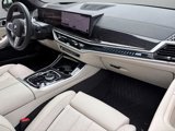 Used 2025 BMW X5 M60i image 2